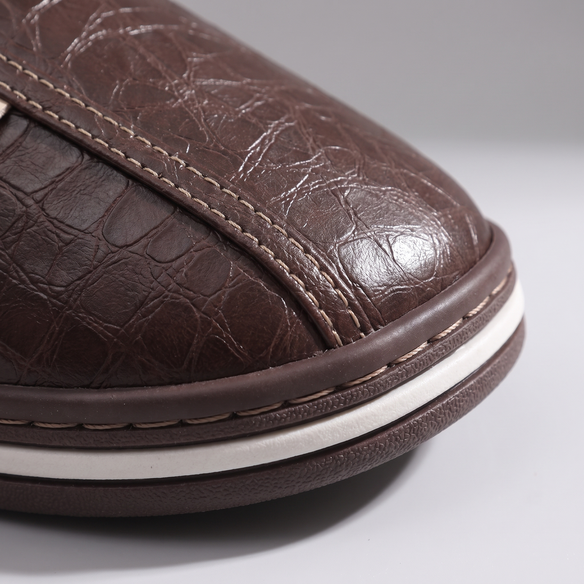 Solenne | Comfort Slides