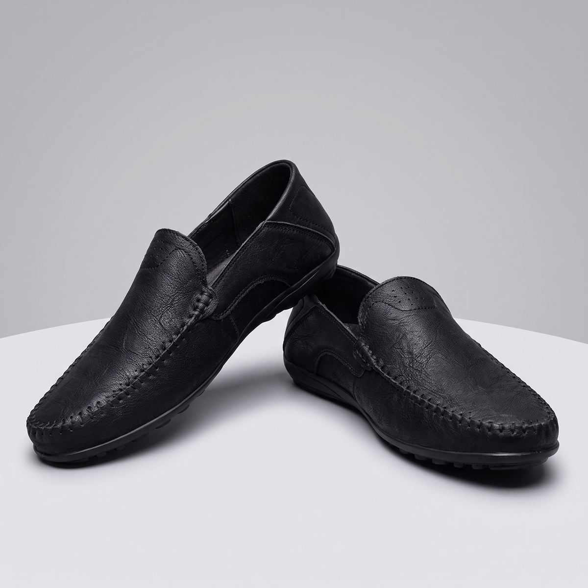 Marlow | Handstitched Moccasins