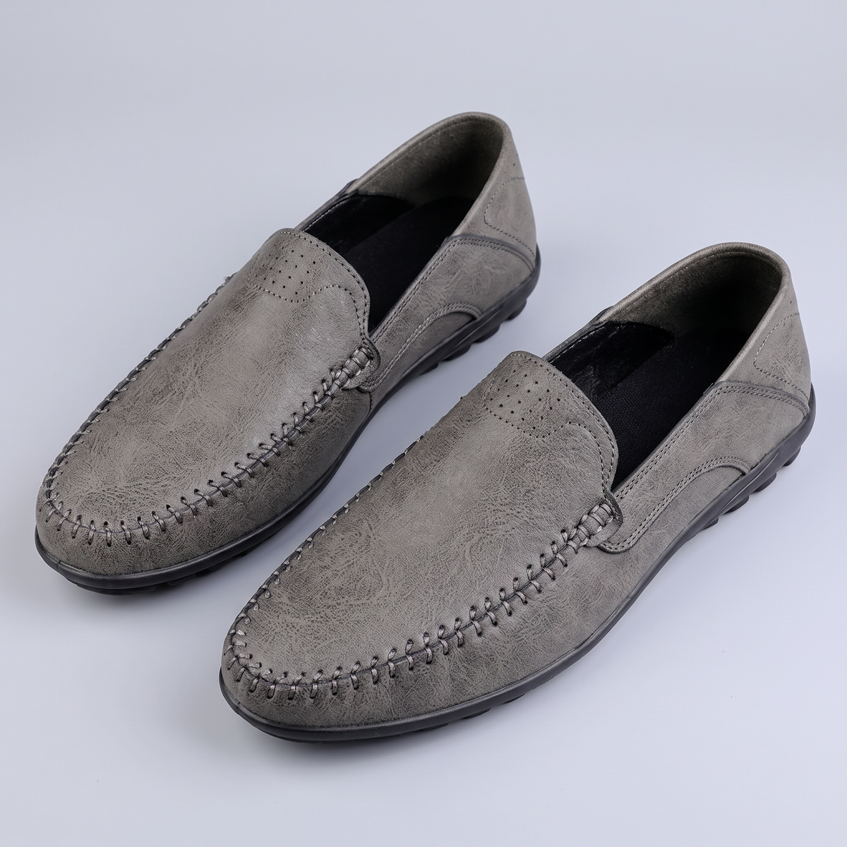 Marlow | Handstitched Moccasins