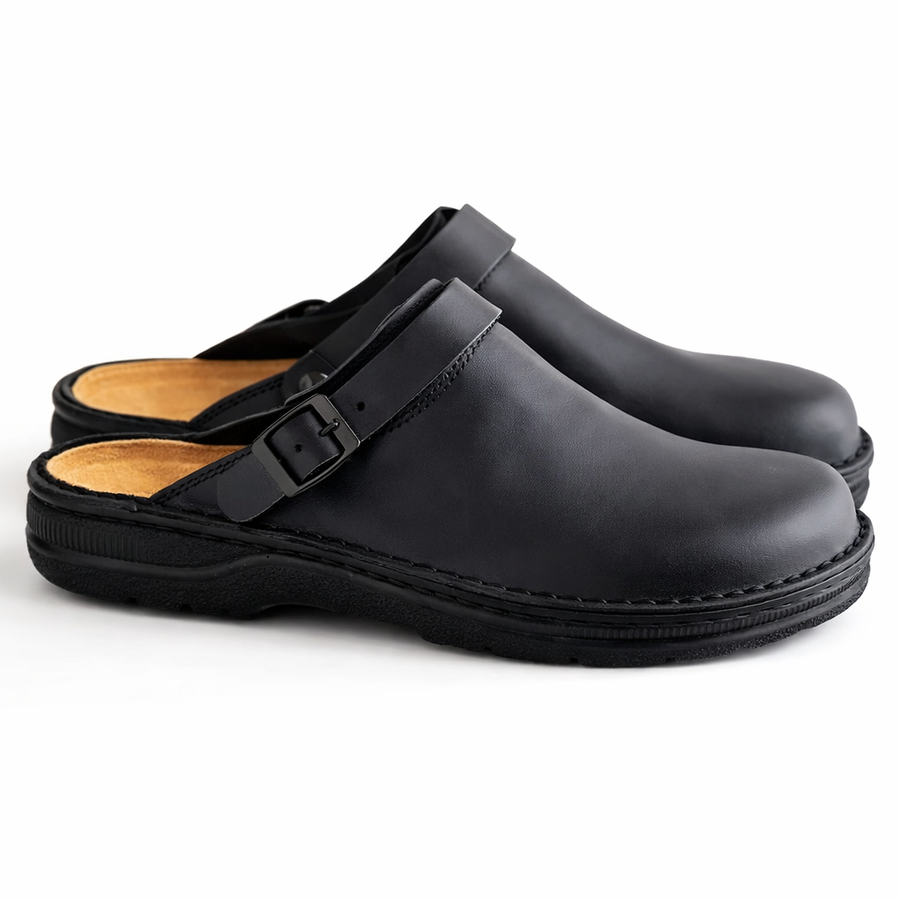 Max | Durable Clogs