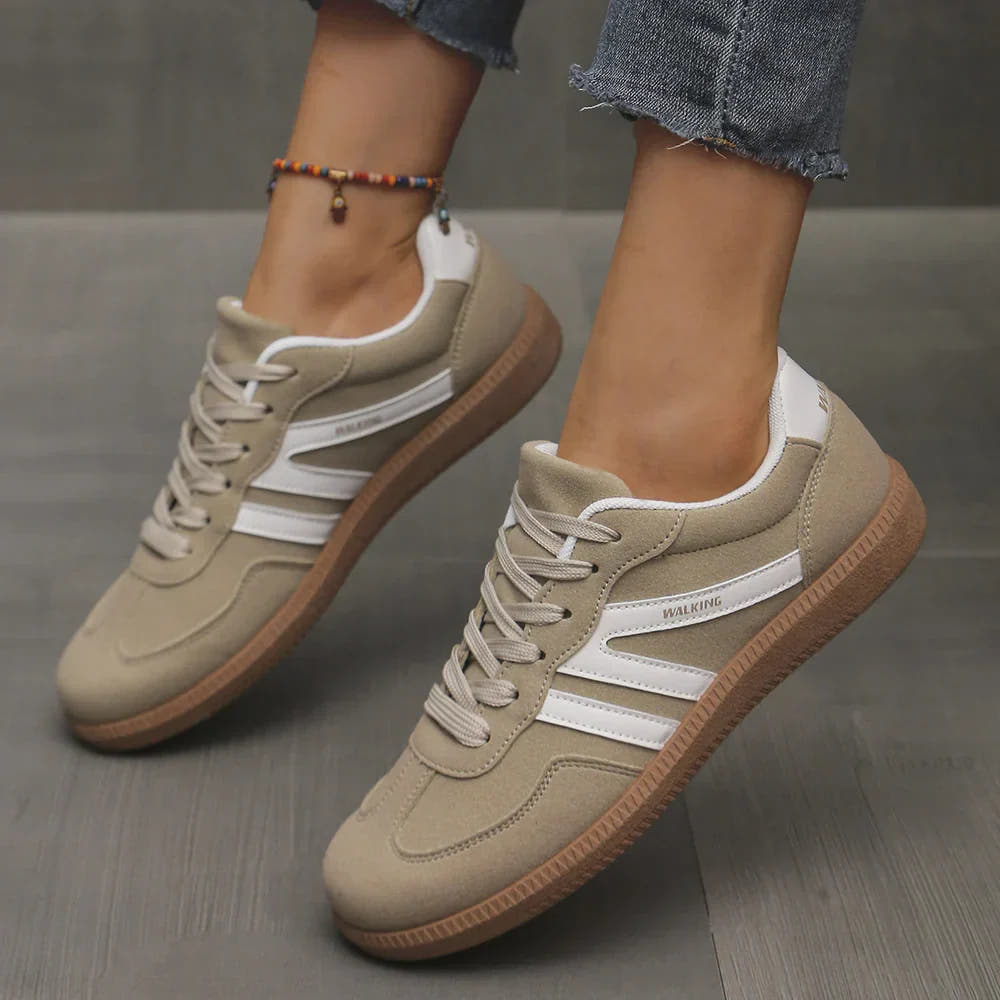 Deliza | Comfort Trainers