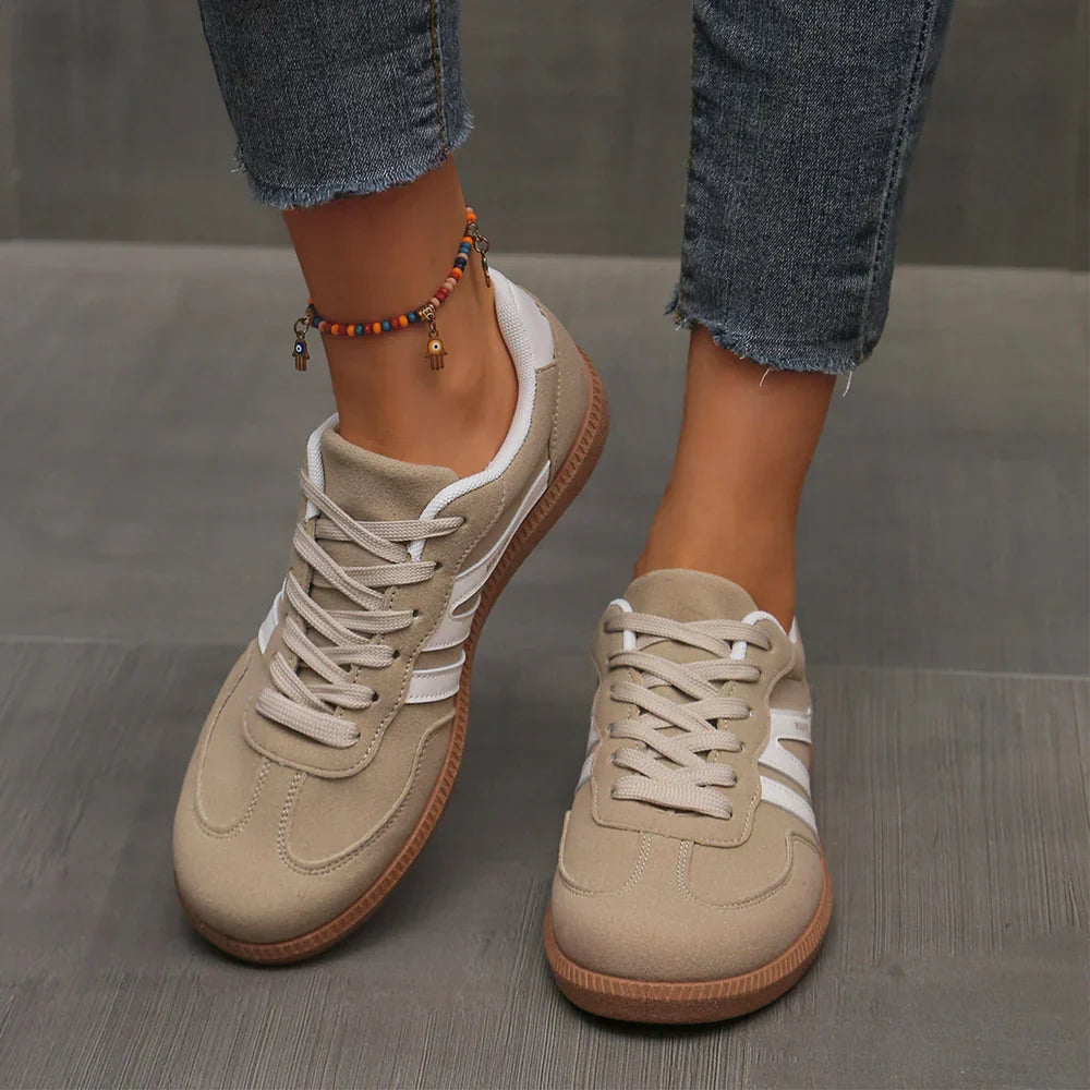 Deliza | Comfort Trainers