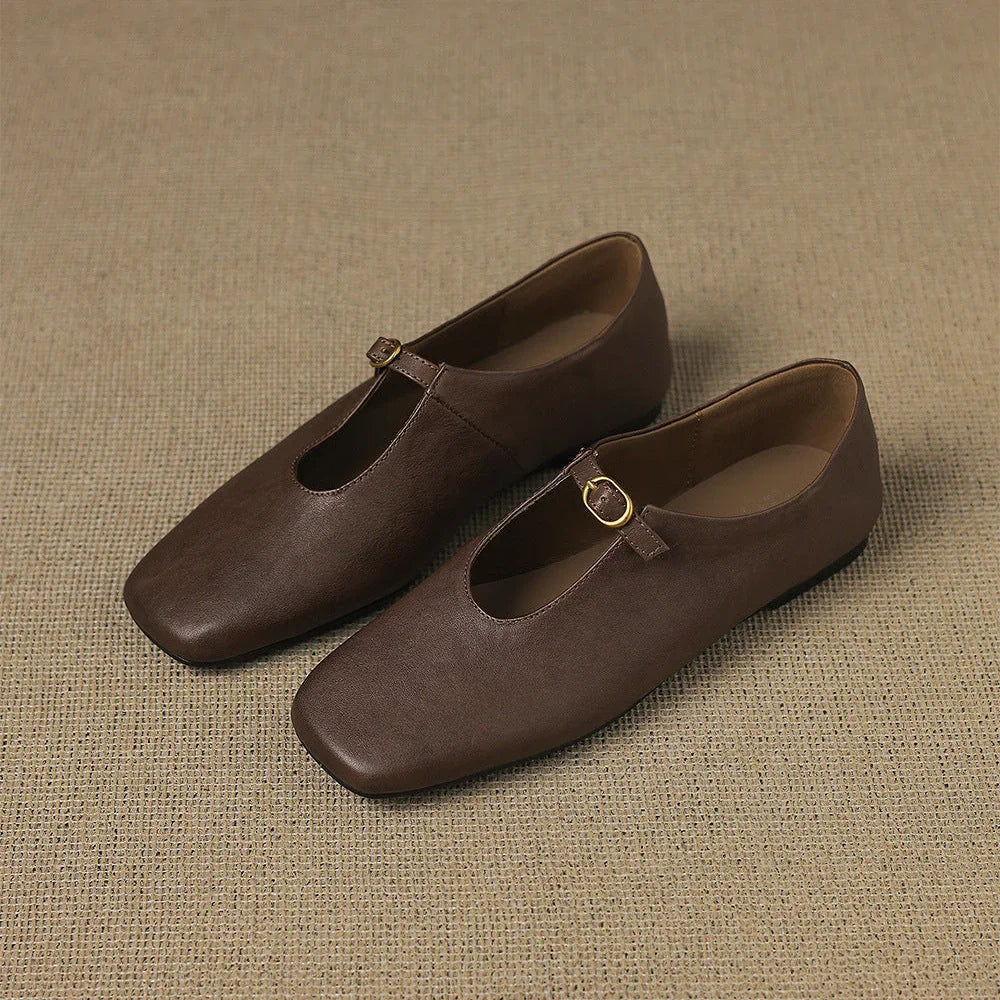 Elspeth | High-Vamp Mary Jane Flats