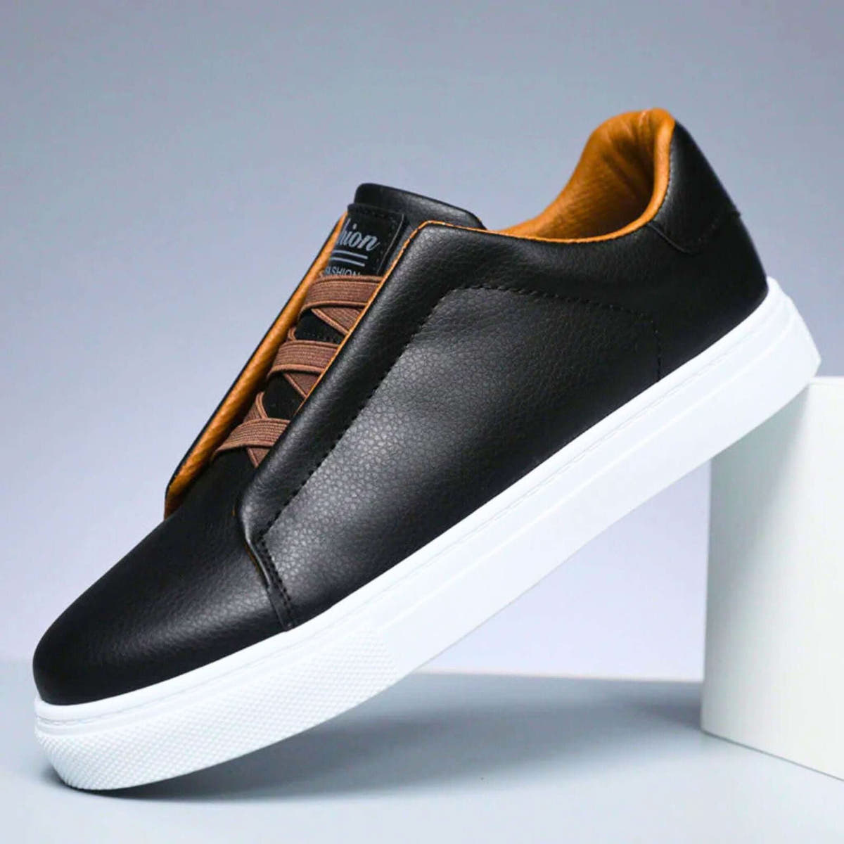 The | Lorenzo Sneaker