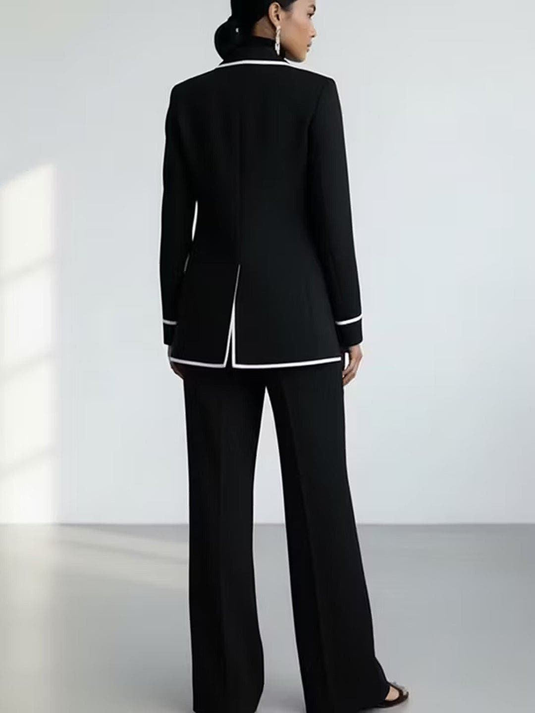 Clementina | Contrast-Piped Blazer & Wide-Leg Trousers Set