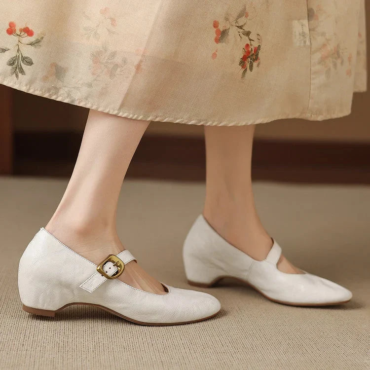 Quira | Round-Toe Mary Jane Flats
