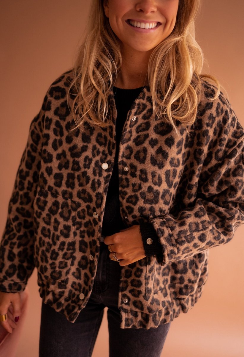 Evelyn Women's Oversized Leopard Print Snap-Button Quilted Jacket - Nora & Rose Maine